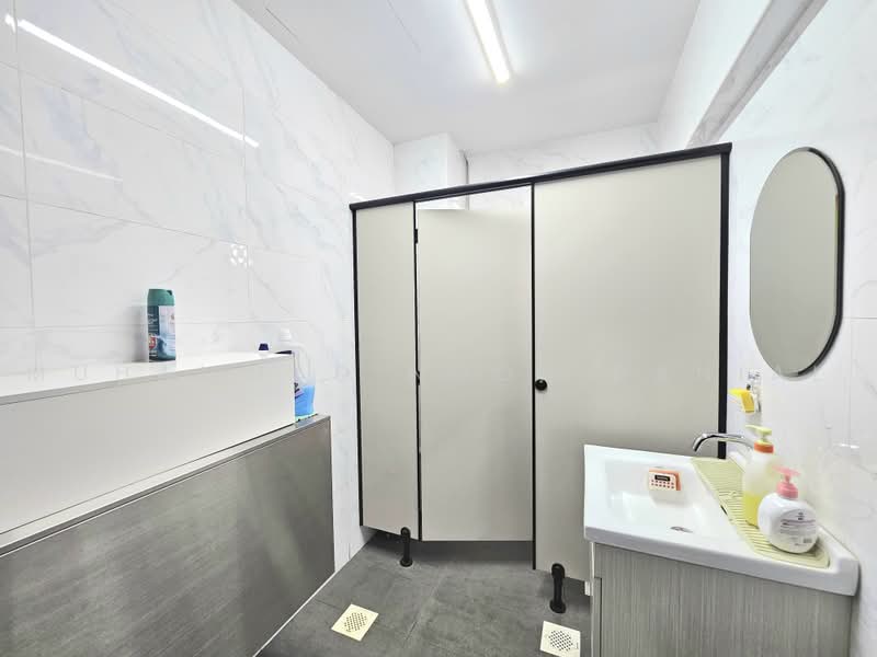 Shophouse at Rowell Road, Rowell Road, 2,497 sqft, Shop / Shophouse For Sale, by Muhammad Noor Danial, 500226289 - Bathroom - CommercialGuru.com.sg