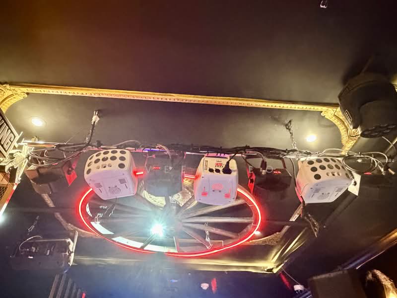 PUB BAR KARAOKE, KTV FLOWER-JOINT, LIVE BAND AT TANJONG PAGAR, Tanjong Pagar Road, Chinatown / Tanjong Pagar, 2,300 sqft, Food & Beverage For Rent, by Viveen Leo, 500226292 - CommercialGuru.com.sg