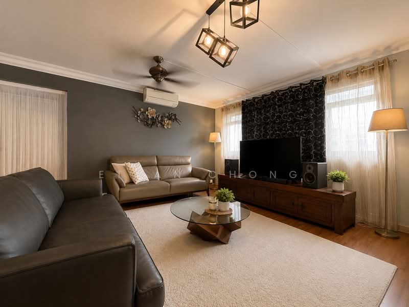 820 Woodlands Street 82, 820 Woodlands Street 82, 6 Bedrooms, 1,905 sqft, HDB Flat For Sale, by Ethan Chong, 500226303 - Living Room - PropertyGuru.com.sg