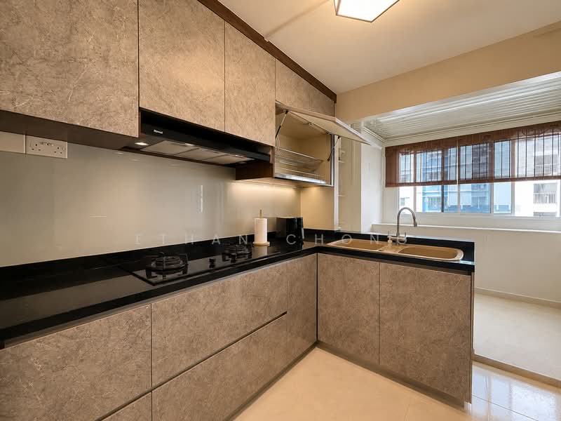 820 Woodlands Street 82, 820 Woodlands Street 82, 6 Bedrooms, 1,905 sqft, HDB Flat For Sale, by Ethan Chong, 500226303 - Kitchen - PropertyGuru.com.sg