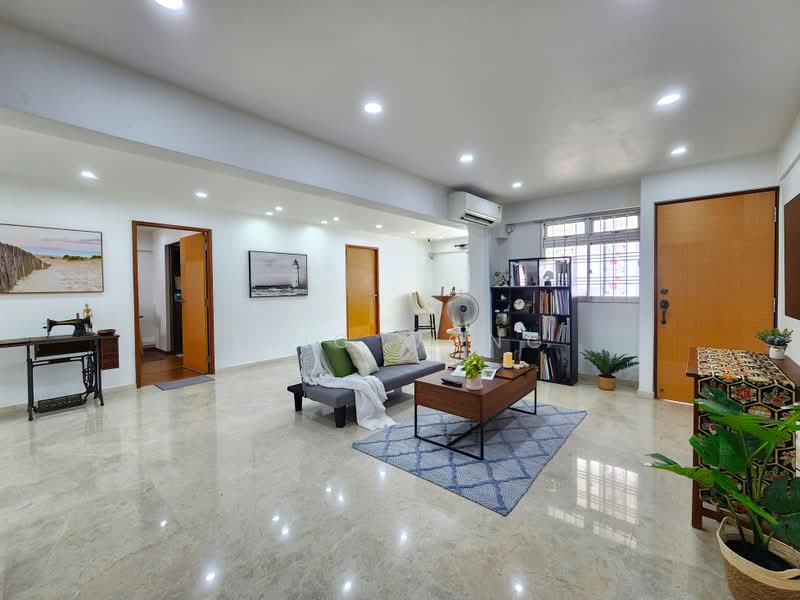 710 Clementi West Street 2, 710 Clementi West Street 2, 4 Bedrooms, 1,615 sqft, HDB Flat For Sale, by Eric Wong, 500226307 - Living Room - PropertyGuru.com.sg