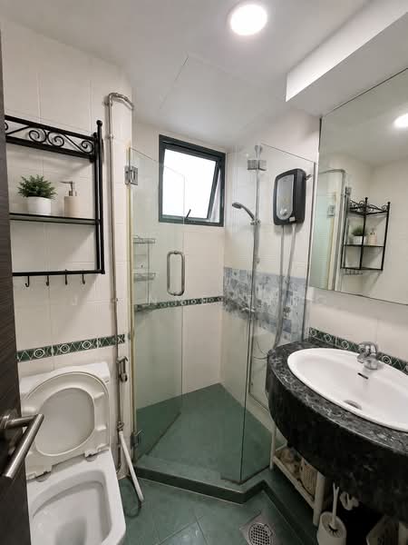 Cassia View, 320 Guillemard Road, Room Rental, 150 sqft, Condominium For Rent, by Joanne Ting, 500226322 - Bathroom - PropertyGuru.com.sg