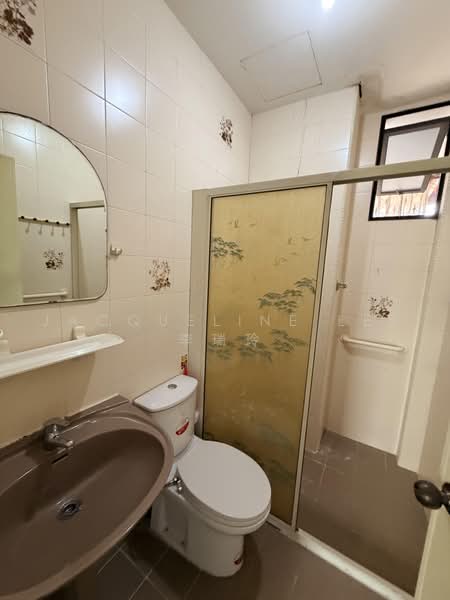 Peach Garden, Peach garden, 5 Bedrooms, 2,900 sqft, Detached House For Sale, by Jacqueline Lee 李瑞玲, 500226325 - Bathroom - PropertyGuru.com.sg