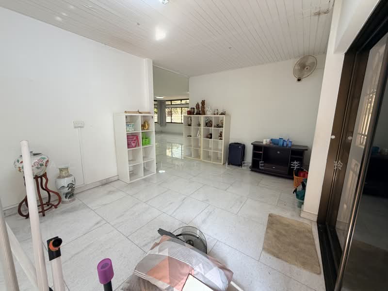 Peach Garden, Peach garden, 5 Bedrooms, 2,900 sqft, Detached House For Sale, by Jacqueline Lee 李瑞玲, 500226325 - Living Room - PropertyGuru.com.sg