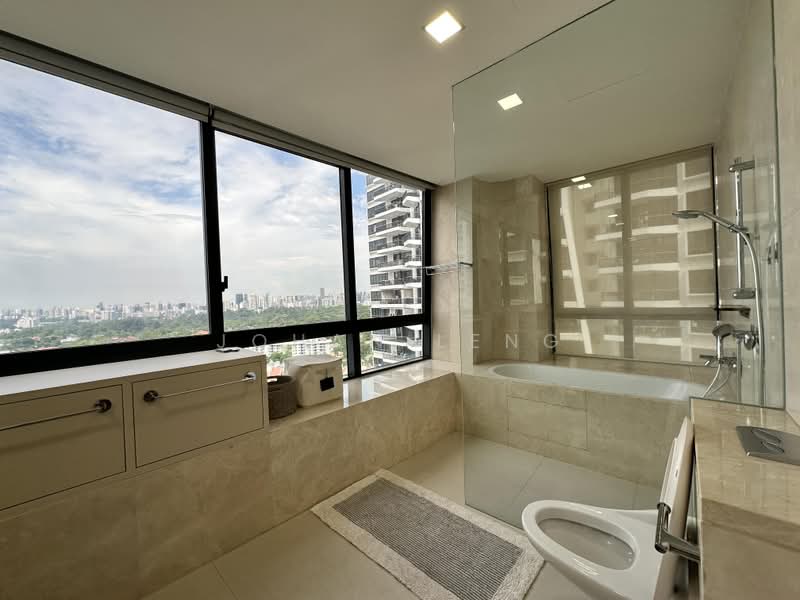 d'Leedon (Former Farrer Court), 5 Leedon Heights, 4 Bedrooms, 2,110 sqft, Condominium For Sale, by Johan Leng, 500226326 - Bathroom - PropertyGuru.com.sg