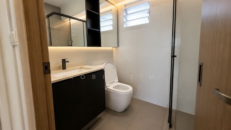 356A Anchorvale Lane, 356A Anchorvale Lane, Hougang / Punggol / Sengkang, 3 Bedrooms, 1,216 sqft, HDB Flat For Sale, by Robin Lim, 500226331 - Bathroom - PropertyGuru.com.sg