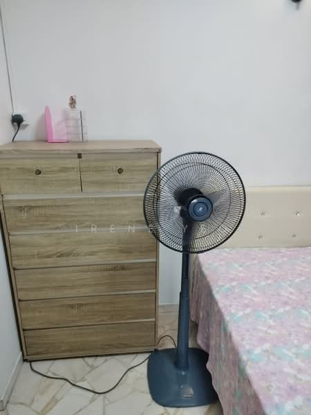 423 Hougang Avenue 6, 423 Hougang Avenue 6, Room Rental, 120 sqft, HDB Flat For Rent, by Irene Yeo, 500226337 - Bedroom - PropertyGuru.com.sg