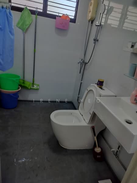 423 Hougang Avenue 6, 423 Hougang Avenue 6, Room Rental, 120 sqft, HDB Flat For Rent, by Irene Yeo, 500226337 - Bathroom - PropertyGuru.com.sg