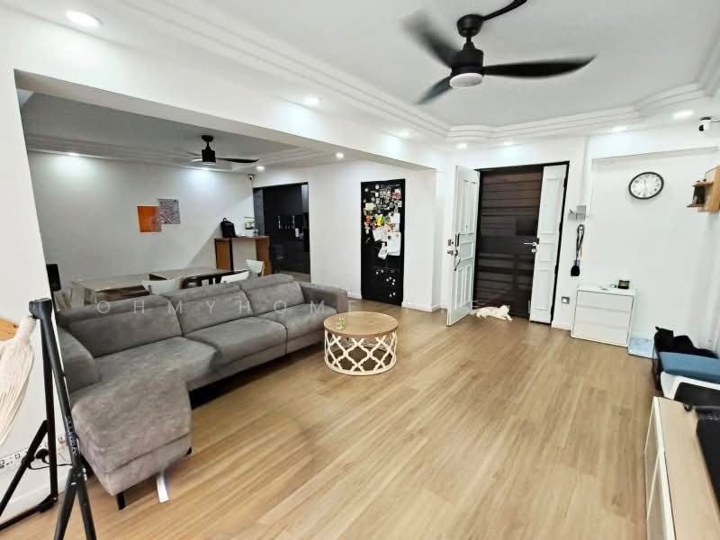202A Compassvale Drive, 202A Compassvale Drive, 4 Bedrooms, 1,399 sqft, HDB Flat For Sale, by JASON YAP, 500226341 - Living Room - PropertyGuru.com.sg