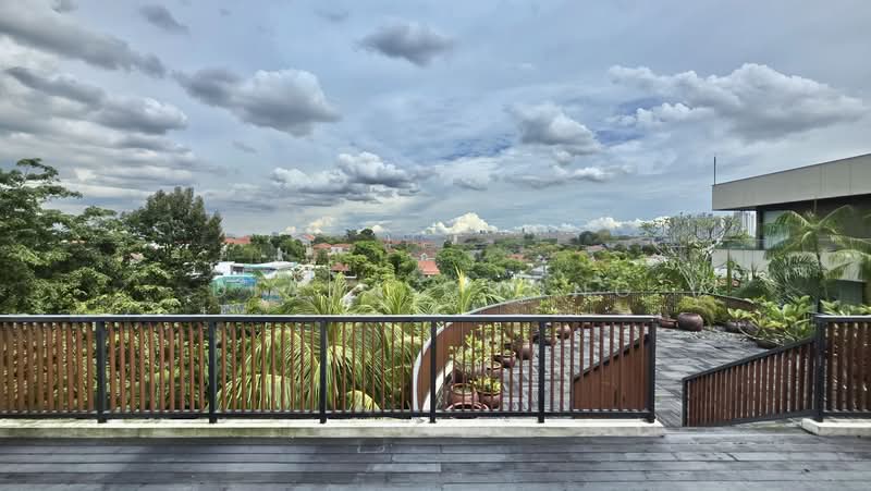 Second Avenue, First Avenue, Third Avenue, Dalvey Estate, Cluny Park Road, Fifth Avenue, Sixth Avenue, Namly Avenue, Duchess Road, Victoria Park Road