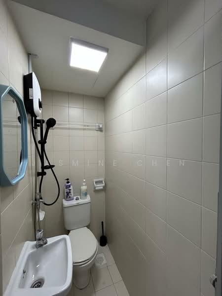 Blue Horizon, 25 West Coast Crescent, Room Rental, 120 sqft, Condominium For Rent, by Jasmine Chen, 500226358 - Bathroom - PropertyGuru.com.sg