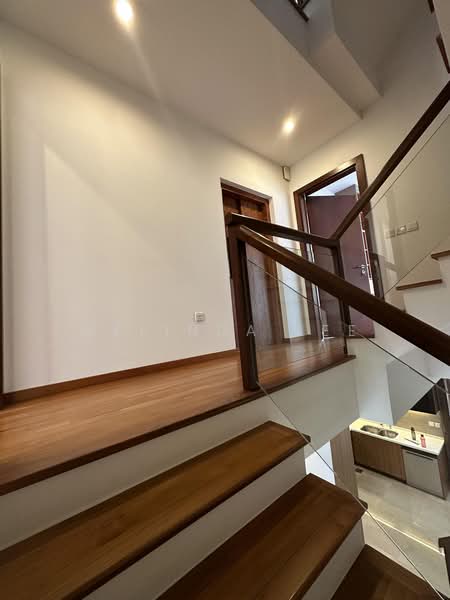 Eleven @ Holland, 11 Holland Link, 5 Bedrooms, 3,714 sqft, Cluster House For Sale, by Melinda Lee, 500226364 - Interior - PropertyGuru.com.sg