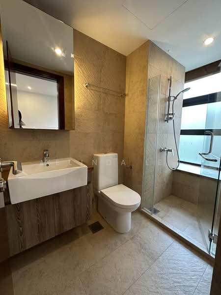 Eleven @ Holland, 11 Holland Link, 5 Bedrooms, 3,714 sqft, Cluster House For Sale, by Melinda Lee, 500226364 - Bathroom - PropertyGuru.com.sg
