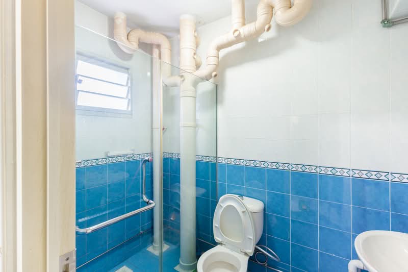 175C Punggol Field, 175C Punggol Field, 3 Bedrooms, 1,184 sqft, HDB Flat For Sale, by Queenie Ke, 500226375 - Bathroom - PropertyGuru.com.sg