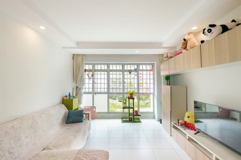 175C Punggol Field, 175C Punggol Field, 3 Bedrooms, 1,184 sqft, HDB Flat For Sale, by Queenie Ke, 500226375 - Living Room - PropertyGuru.com.sg