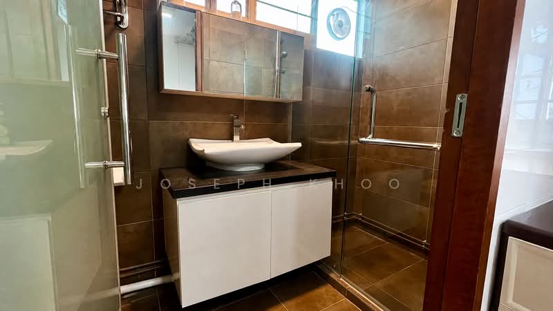 117 Serangoon North Avenue 1, 117 Serangoon North Avenue 1, 3 Bedrooms, 1,302 sqft, HDB Flat For Sale, by Joseph Khoo, 500226378 - Bathroom - PropertyGuru.com.sg