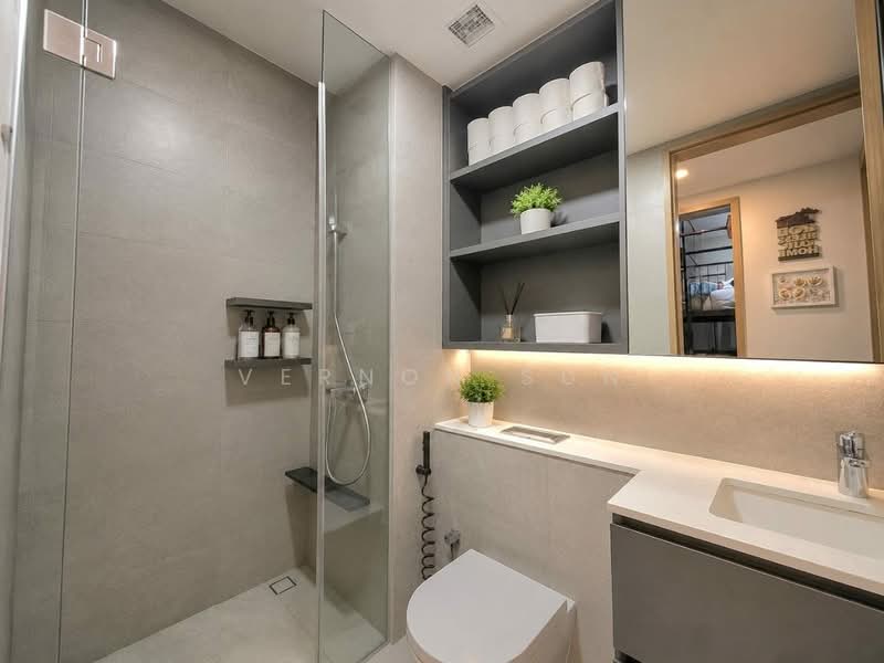 The Essence, 1 Chong Kuo Road, 2 Bedrooms, 732 sqft, Condominium For Sale, by Vernon Sun, 500226386 - Bathroom - PropertyGuru.com.sg