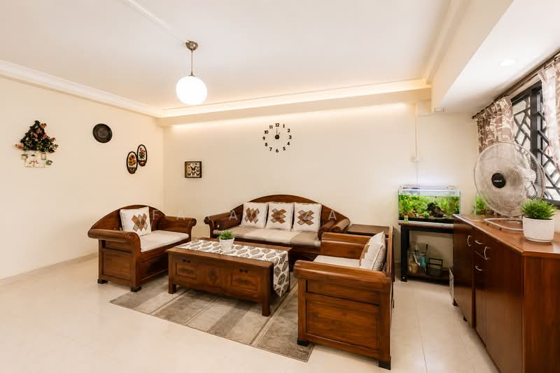 407 Pandan Gardens, 407 Pandan Gardens, 3 Bedrooms, 1,119 sqft, HDB Flat For Sale, by Farah Zack, 500226396 - Living Room - PropertyGuru.com.sg