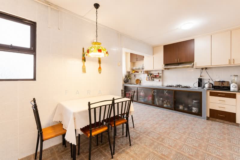 407 Pandan Gardens, 407 Pandan Gardens, 3 Bedrooms, 1,119 sqft, HDB Flat For Sale, by Farah Zack, 500226396 - Kitchen - PropertyGuru.com.sg
