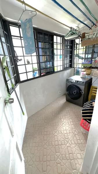 267 Bukit Batok East Avenue 4, 267 Bukit Batok East Avenue 4, Room Rental, 120 sqft, HDB Flat For Rent, by Steven Choo, 500226405 - Balcony - PropertyGuru.com.sg