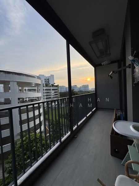 Signature At Yishun, 29 Yishun Street 51, 3 Bedrooms, 1,098 sqft, Executive Condominium For Sale, by Lim Jie Han Graham, 500226408 - Balcony - PropertyGuru.com.sg