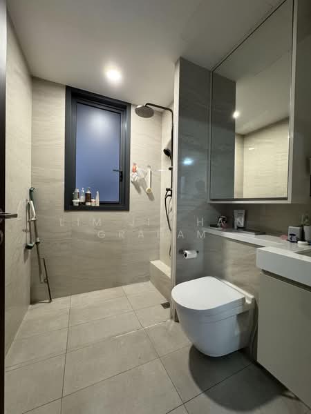 Signature At Yishun, 29 Yishun Street 51, 3 Bedrooms, 1,098 sqft, Executive Condominium For Sale, by Lim Jie Han Graham, 500226408 - Bathroom - PropertyGuru.com.sg