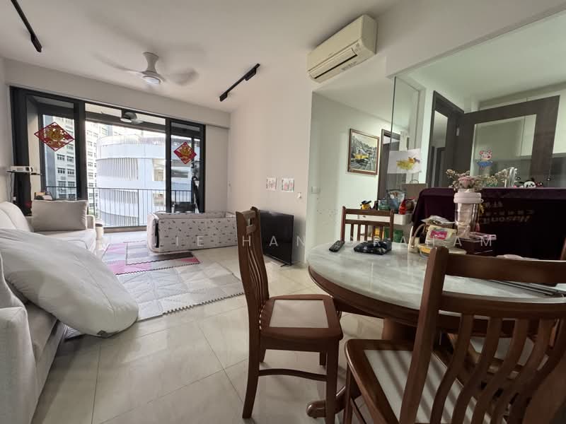 Signature At Yishun, 29 Yishun Street 51, 3 Bedrooms, 1,098 sqft, Executive Condominium For Sale, by Lim Jie Han Graham, 500226408 - Living Room - PropertyGuru.com.sg