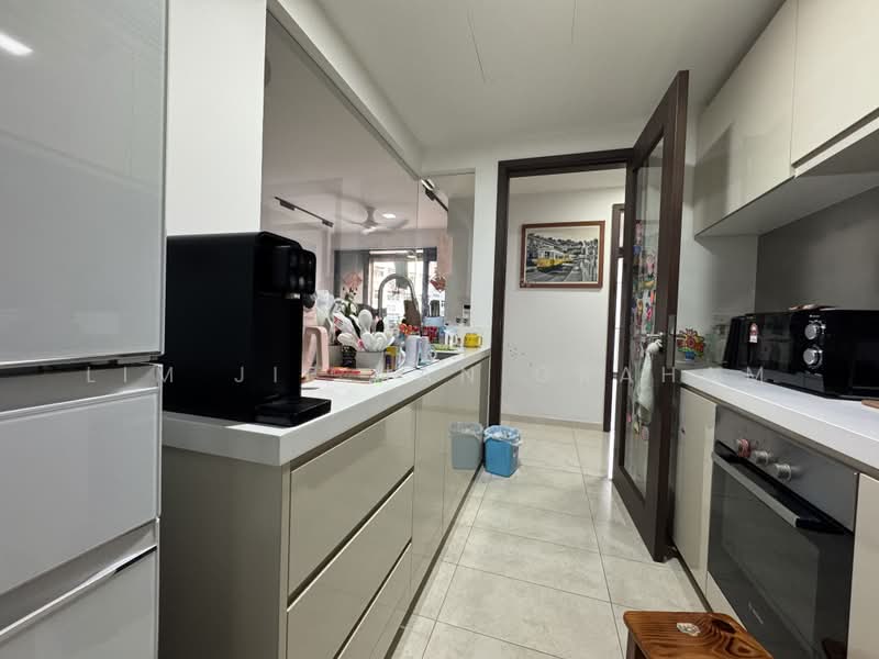 Signature At Yishun, 29 Yishun Street 51, 3 Bedrooms, 1,098 sqft, Executive Condominium For Sale, by Lim Jie Han Graham, 500226408 - Kitchen - PropertyGuru.com.sg