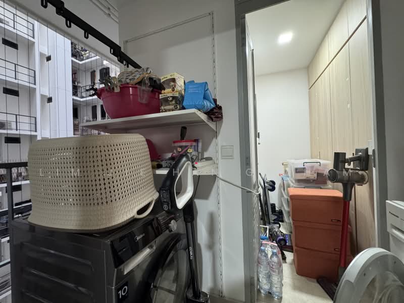 Signature At Yishun, 29 Yishun Street 51, 3 Bedrooms, 1,098 sqft, Executive Condominium For Sale, by Lim Jie Han Graham, 500226408 - Balcony - PropertyGuru.com.sg
