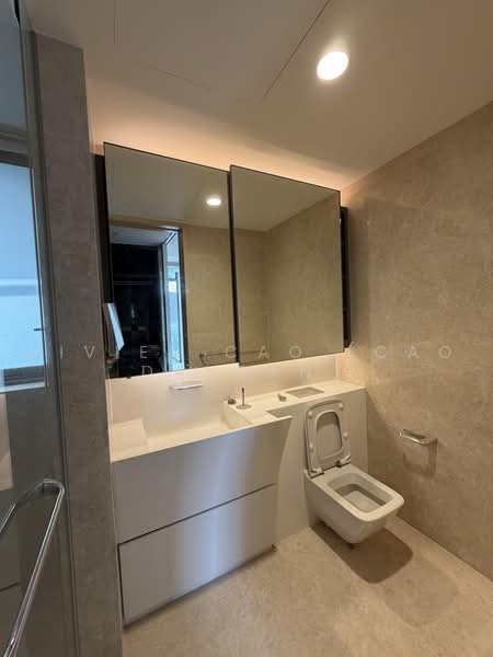 Cairnhill Nine, 15 Cairnhill Road, 2 Bedrooms, 1,066 sqft, Condominium For Rent, by Vivien Cao (Cao Dandan), 500226414 - Bathroom - PropertyGuru.com.sg