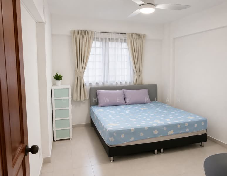 242 Bukit Batok East Avenue 5, 242 Bukit Batok East Avenue 5, 3 Bedrooms, 980 sqft, HDB Flat For Sale, by Ong Chwee Puan, 500226418 - Bedroom - PropertyGuru.com.sg