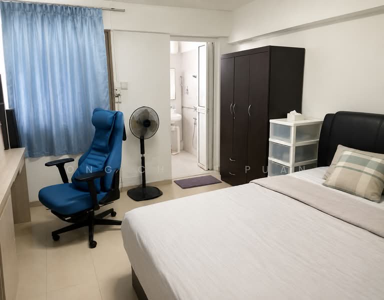 242 Bukit Batok East Avenue 5, 242 Bukit Batok East Avenue 5, 3 Bedrooms, 980 sqft, HDB Flat For Sale, by Ong Chwee Puan, 500226418 - Bedroom - PropertyGuru.com.sg