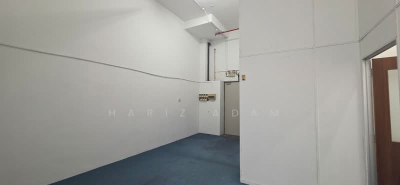Liberty Warehouse Complex, 220 Tagore Lane, Mandai / Upper Thomson, 1,119 sqft, Light Industrial (B1) For Rent, by Hariz Adam, 500226419 - Interior - CommercialGuru.com.sg