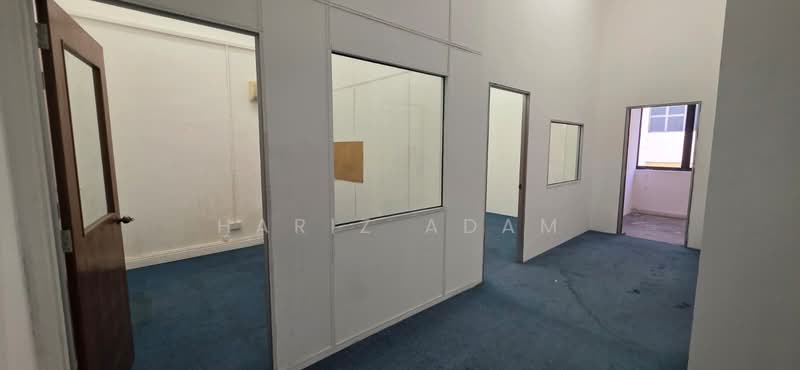 Liberty Warehouse Complex, 220 Tagore Lane, Mandai / Upper Thomson, 1,119 sqft, Light Industrial (B1) For Rent, by Hariz Adam, 500226419 - Interior - CommercialGuru.com.sg