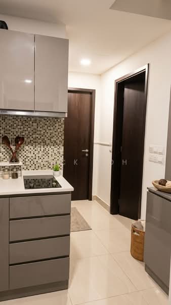 Guillemard Suites, 213 Guillemard Road, 2 Bedrooms, 710 sqft, Apartment For Sale, by Nick Poh, 500226420 - Kitchen - PropertyGuru.com.sg