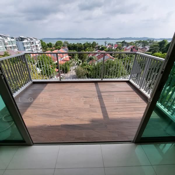 Ripple Bay, 16 Pasir Ris Link, 4 Bedrooms, 1,292 sqft, Condominium For Rent, by Loh Yeow Meng, 500226424 - Balcony - PropertyGuru.com.sg