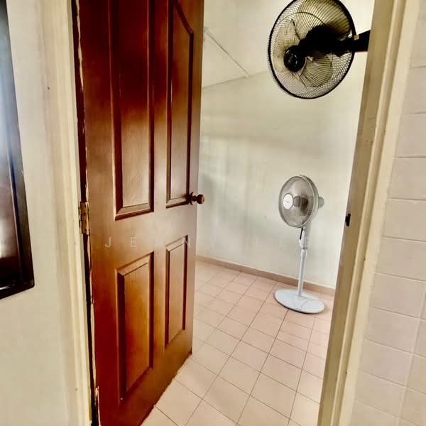 13 Marsiling Lane, 13 Marsiling Lane, 2 Bedrooms, 699 sqft, HDB Flat For Sale, by Jenny Lee, 500226430 - PropertyGuru.com.sg