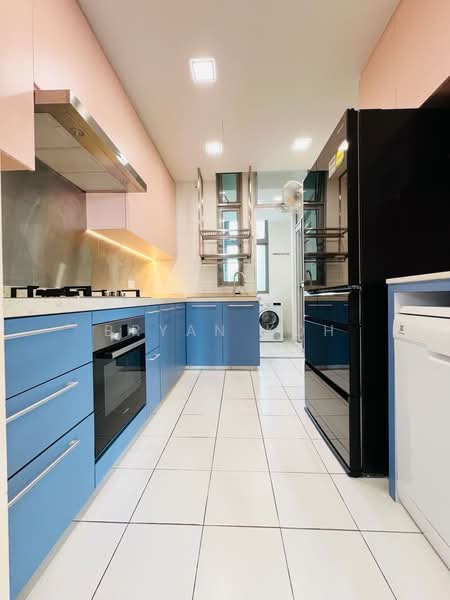 The Equatorial, 151 Stevens Road, 4 Bedrooms, 3,348 sqft, Condominium For Sale, by Bryan Koh, 500226431 - Kitchen - PropertyGuru.com.sg