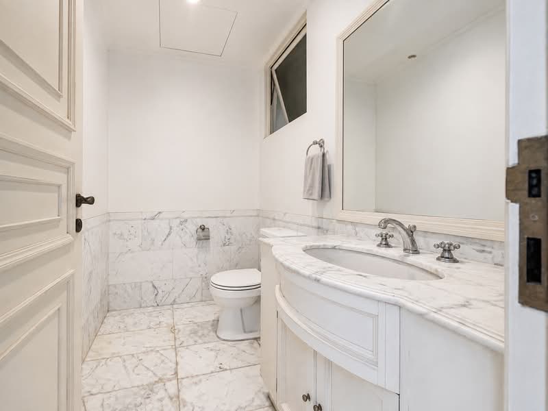 Unblocked Park View Semi D, , 5 Bedrooms, 3,600 sqft, Semi-Detached House For Rent, by Diana Teow, 500226437 - Powder Room - PropertyGuru.com.sg