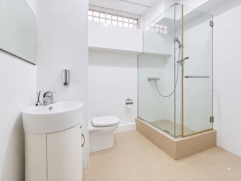 Unblocked Park View Semi D, , 5 Bedrooms, 3,600 sqft, Semi-Detached House For Rent, by Diana Teow, 500226437 - Guest/Helper’s Bathroom - PropertyGuru.com.sg