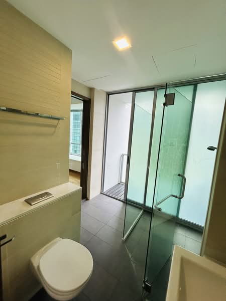 One Tree Hill Residence, 1A One Tree Hill, 5 Bedrooms, 2,454 sqft, Condominium For Rent, by Tziee Tan, 500226446 - Bathroom 2- Junior Master Bedroom - PropertyGuru.com.sg