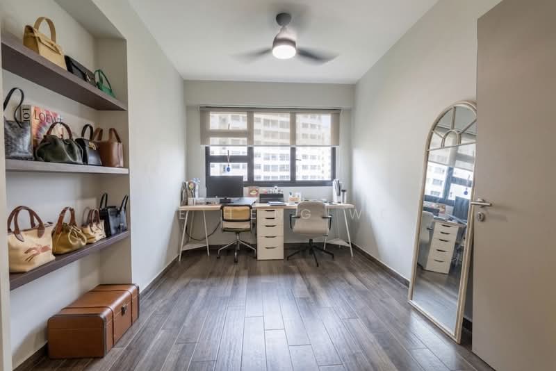 463A Bukit Batok Street 41, 463A Bukit Batok Street 41, 3 Bedrooms, 1,001 sqft, HDB Flat For Sale, by Lee Heng Wei, 500226452 - Common / Study Room - PropertyGuru.com.sg
