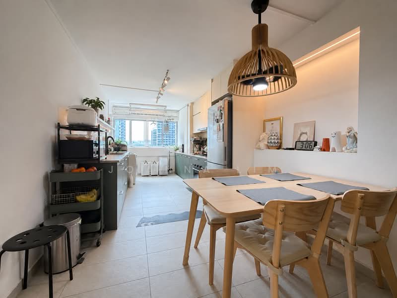 205 Clementi Avenue 6, 205 Clementi Avenue 6, 3 Bedrooms, 980 sqft, HDB Flat For Sale, by Joanna Lim, 500226456 - Kitchen - PropertyGuru.com.sg
