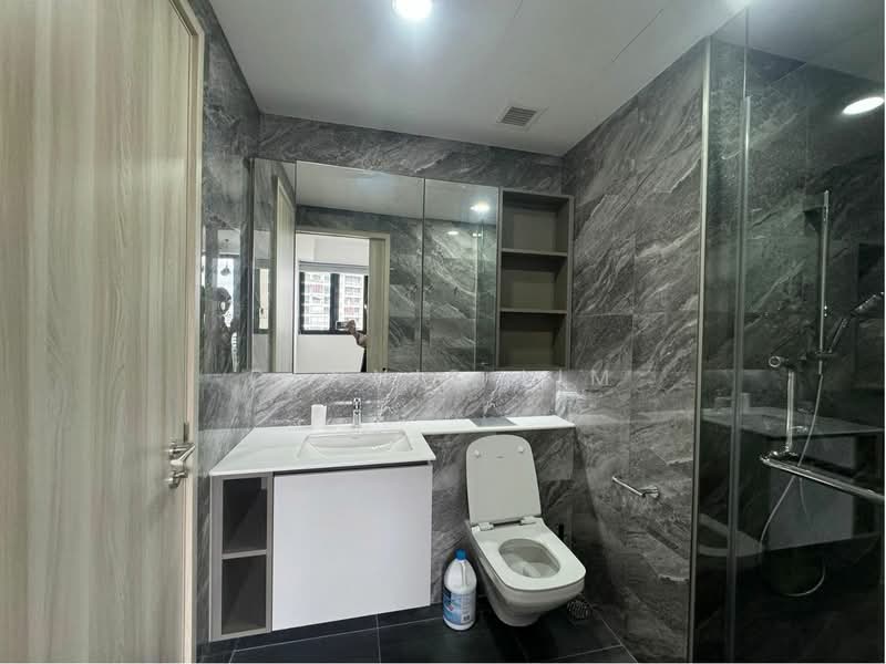 Sengkang Grand Residences, 74 Compassvale Bow, 1 Bedroom, 474 sqft, Condominium For Sale, by Dennis Lim, 500226458 - Bathroom - PropertyGuru.com.sg