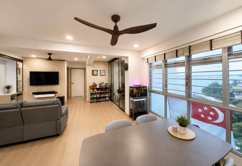 422B Northshore Drive, 422B Northshore Drive, 3 Bedrooms, 1,001 sqft, HDB Flat For Sale, by Edwin Hoe, 500226476 - Living Room - PropertyGuru.com.sg
