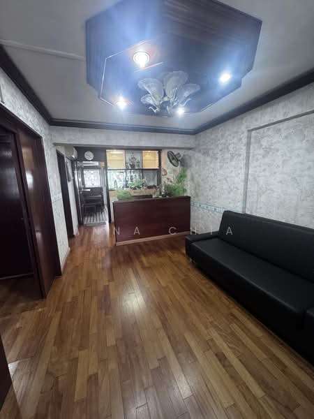 13 Holland Drive, 13 Holland Drive, 2 Bedrooms, 700 sqft, HDB Flat For Sale, by Anna Chia, 500226503 - Living Room - PropertyGuru.com.sg