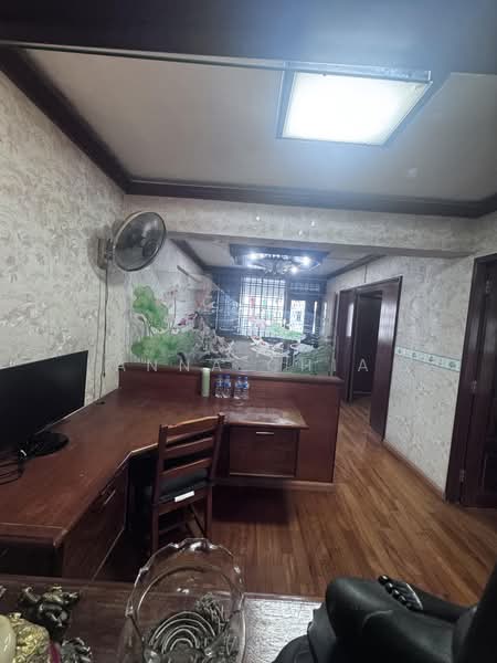 13 Holland Drive, 13 Holland Drive, 2 Bedrooms, 700 sqft, HDB Flat For Sale, by Anna Chia, 500226503 - Study - PropertyGuru.com.sg