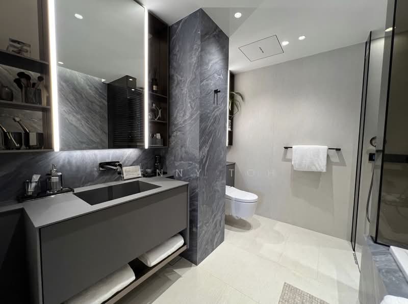 Union Square Residences, 28 Havelock Road,, 4 Bedrooms, 1,518 sqft, Condominium For Sale, by Jenny Toh, 500226514 - Master Bathroom - PropertyGuru.com.sg