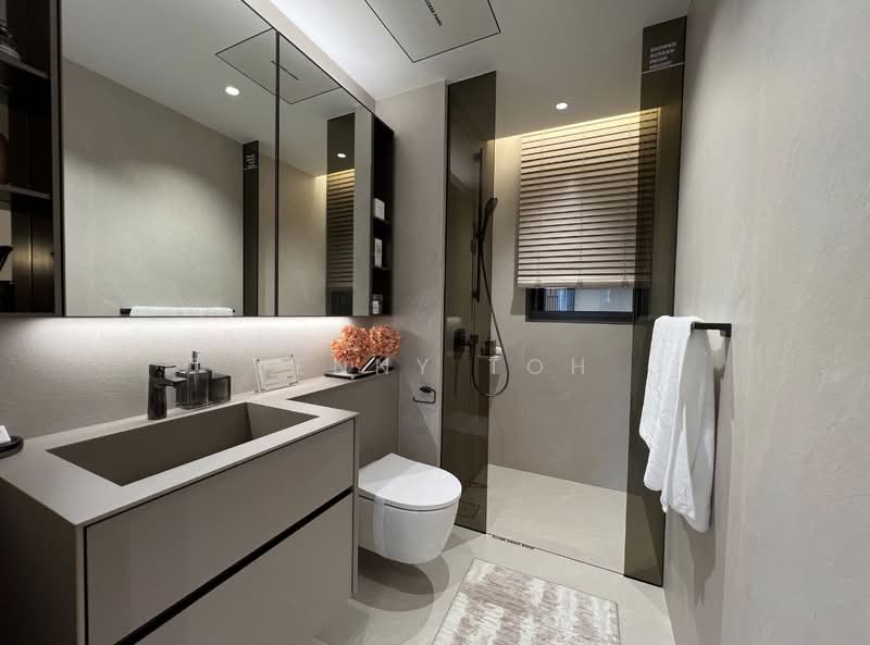 Union Square Residences, 28 Havelock Road,, 4 Bedrooms, 1,518 sqft, Condominium For Sale, by Jenny Toh, 500226514 - Bathroom - PropertyGuru.com.sg