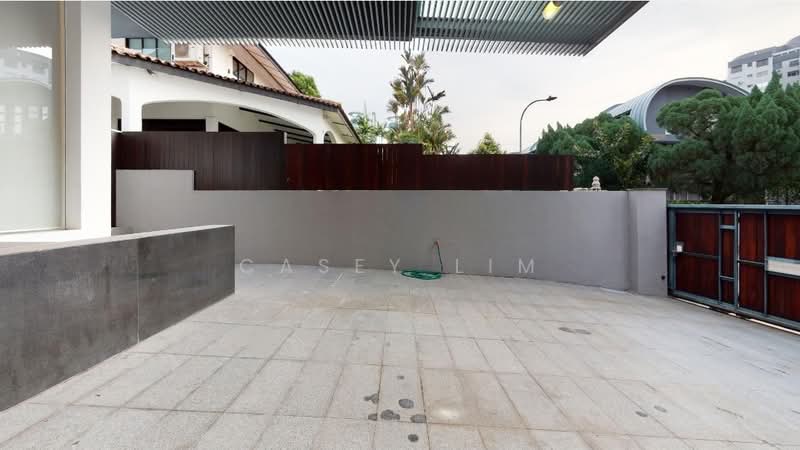 46 one tree hill, One Tree Hill, 6 Bedrooms, 6,780 sqft, Detached House For Rent, by Casey Lim, 500226518 - Front yard with parking space - PropertyGuru.com.sg